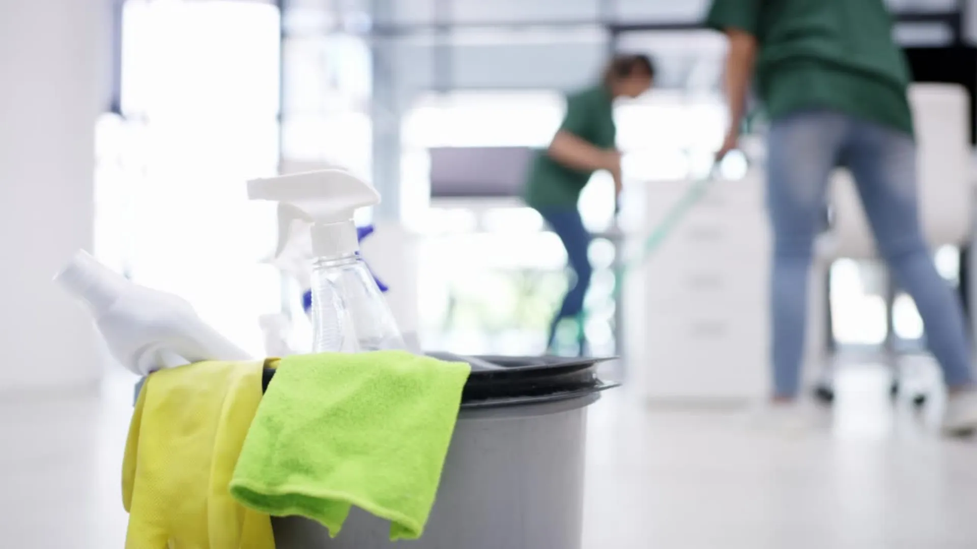 Büroräumung Winterthur Video - Professionelle Firmenauflösung und IT-Entsorgung