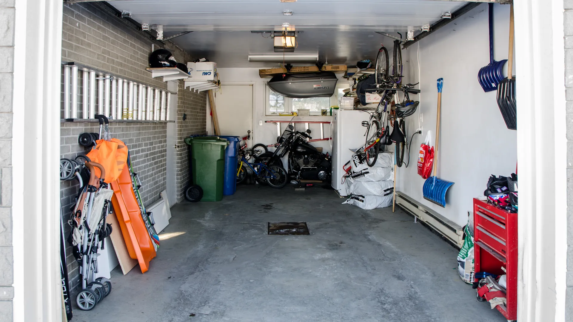 Professionelle Einstellhallenräumung - Tiefgarage und Parkhalle räumen